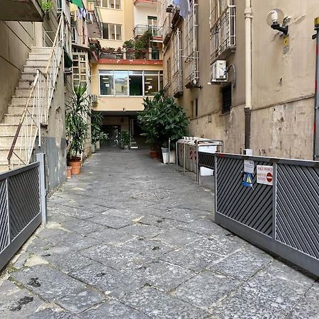 Appartement La Casa Di Mio Padre à Naples Extérieur photo