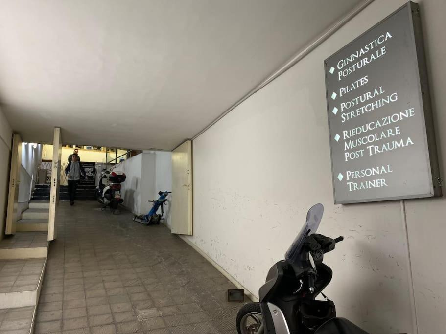 Appartement La Casa Di Mio Padre à Naples Extérieur photo