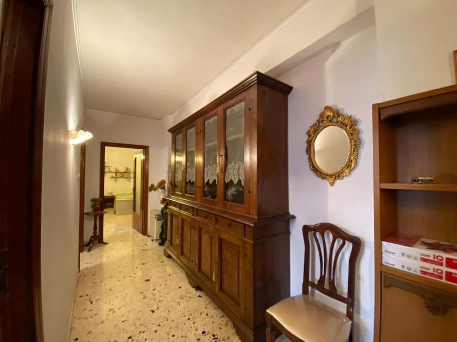 Appartement La Casa Di Mio Padre à Naples Extérieur photo