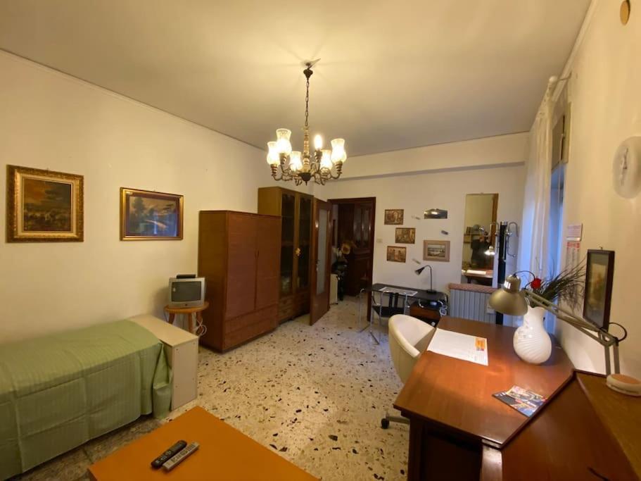 Appartement La Casa Di Mio Padre à Naples Extérieur photo
