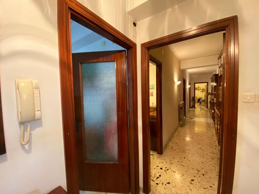 Appartement La Casa Di Mio Padre à Naples Extérieur photo